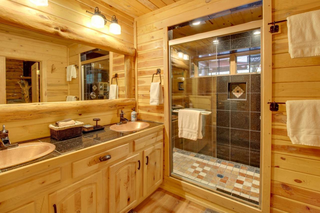 Lakeside Cabin On 2 Acres With Fire Pit And Hot Tub! Pinetop-Lakeside Ngoại thất bức ảnh
